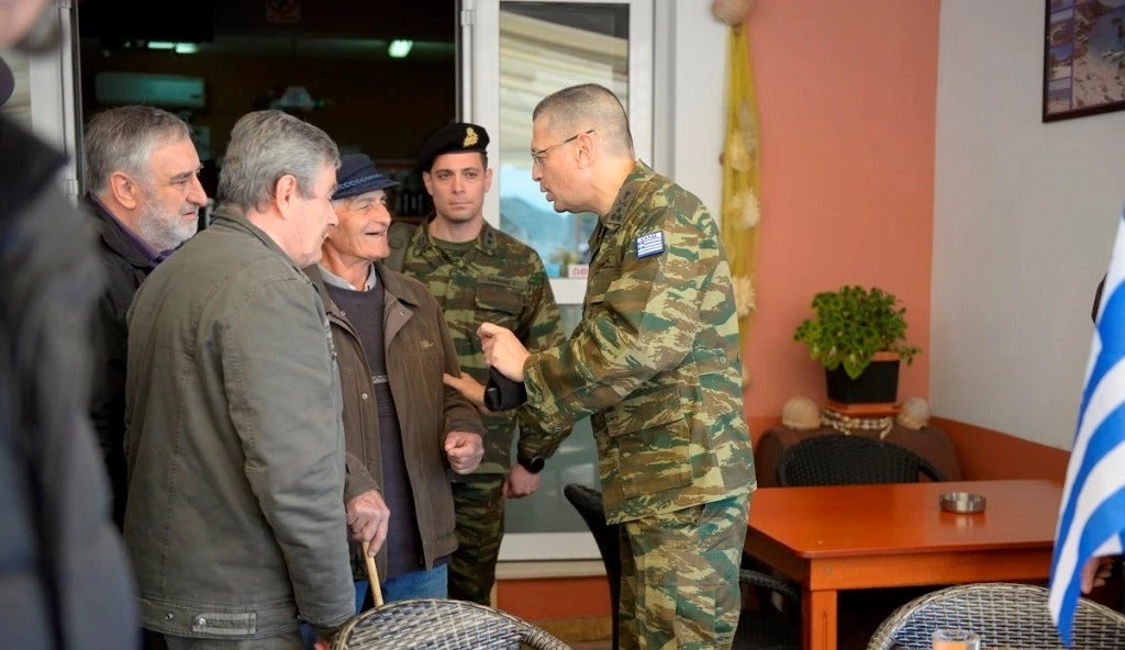 Αρχηγός ΓΕΣ: Δίπλα στους ακρίτες Οθωνών – Ερεικούσας (εικόνες)